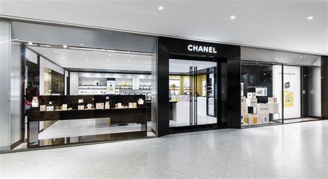 where to buy chanel products in canada